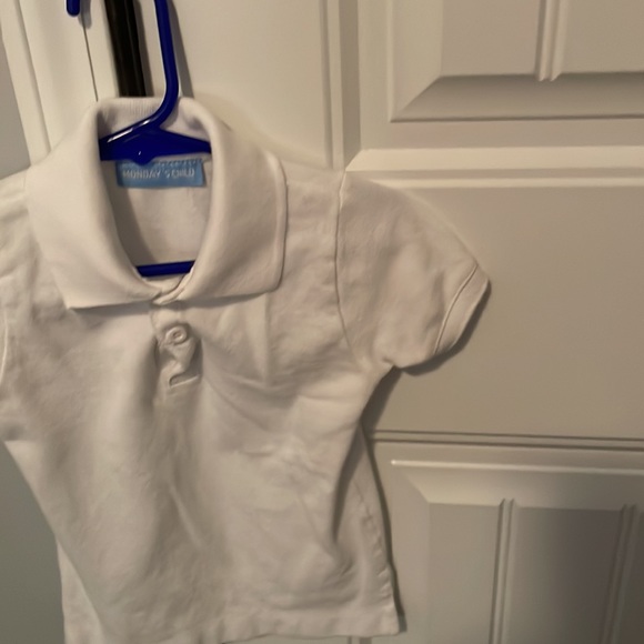MONDAY’S CHILD POLO 👕 SHIRT - Picture 3 of 9